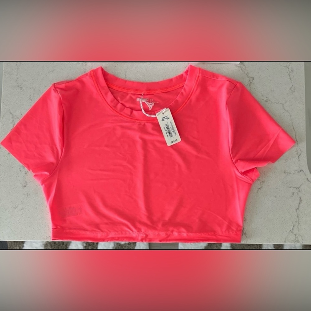 Smoothies Aerie Neon Pink Short Sleeve Crop Top